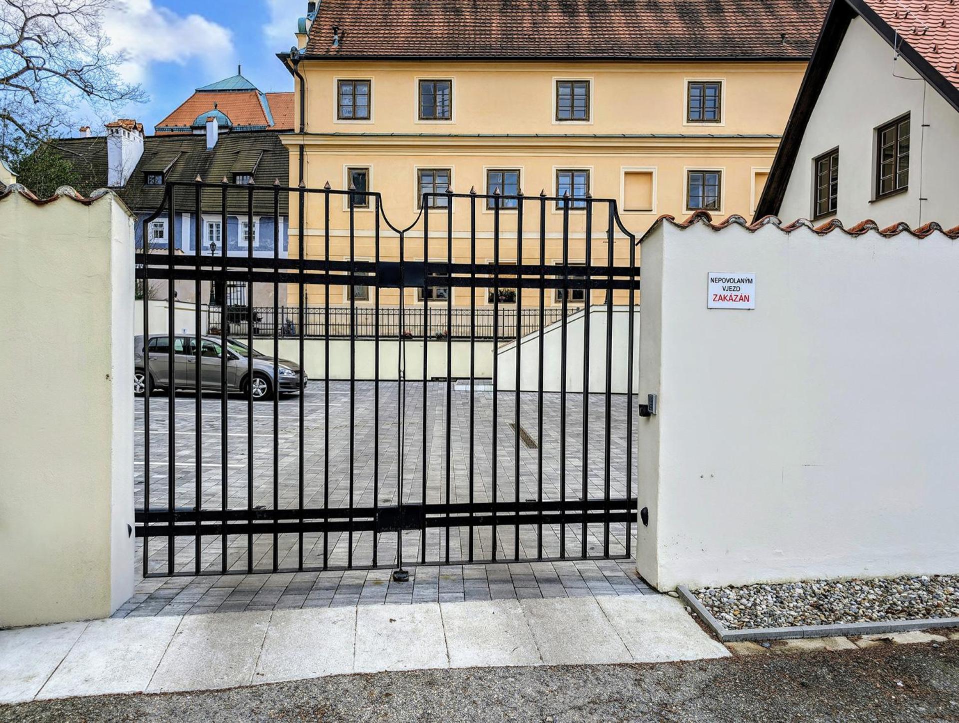 Residence Wurmfeld - Rodinny Apartman S 3 Loznicemi チェスキー クルムロフ エクステリア 写真